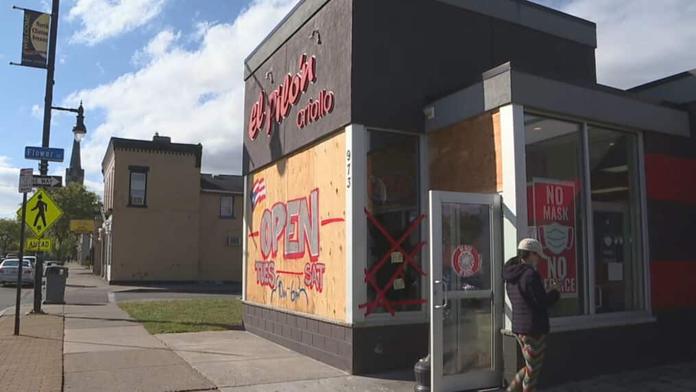 Days after removing plywood at city’s urging, restaurant vandalized